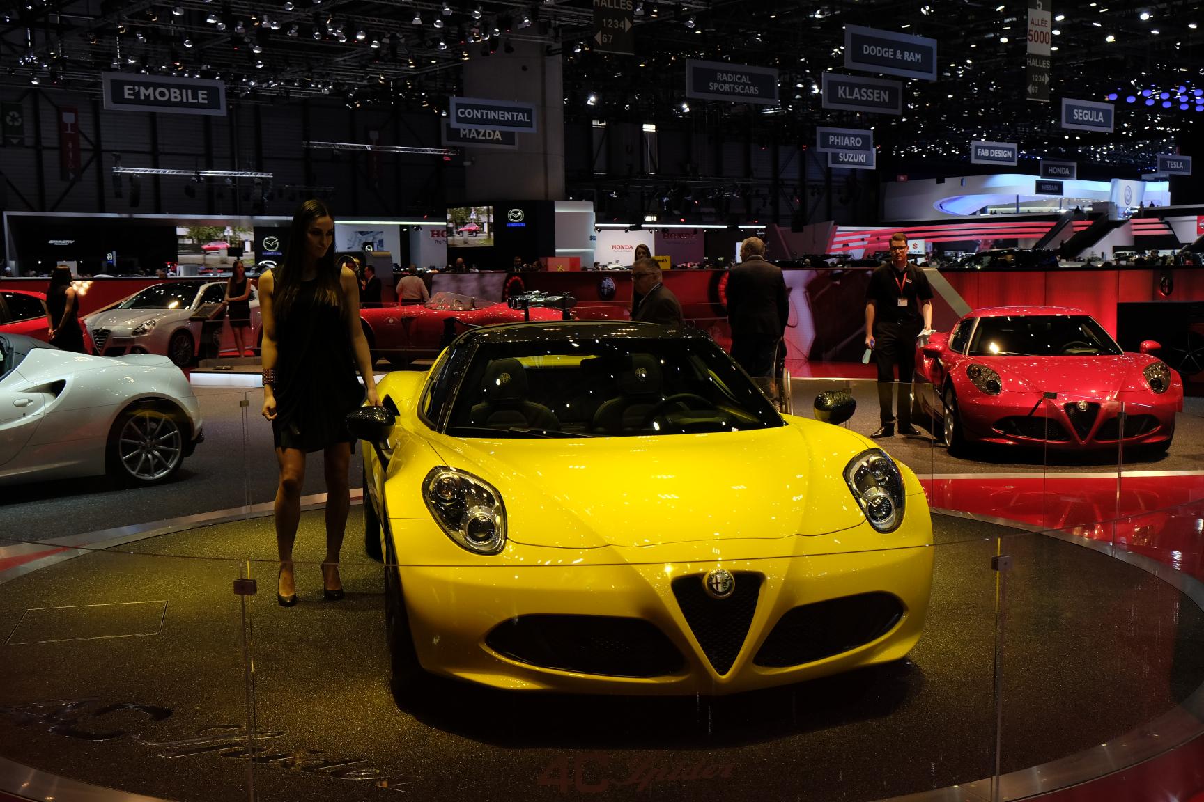 Prijzen Alfa Romeo 4C Spider beginnen bij 81.550 euro.