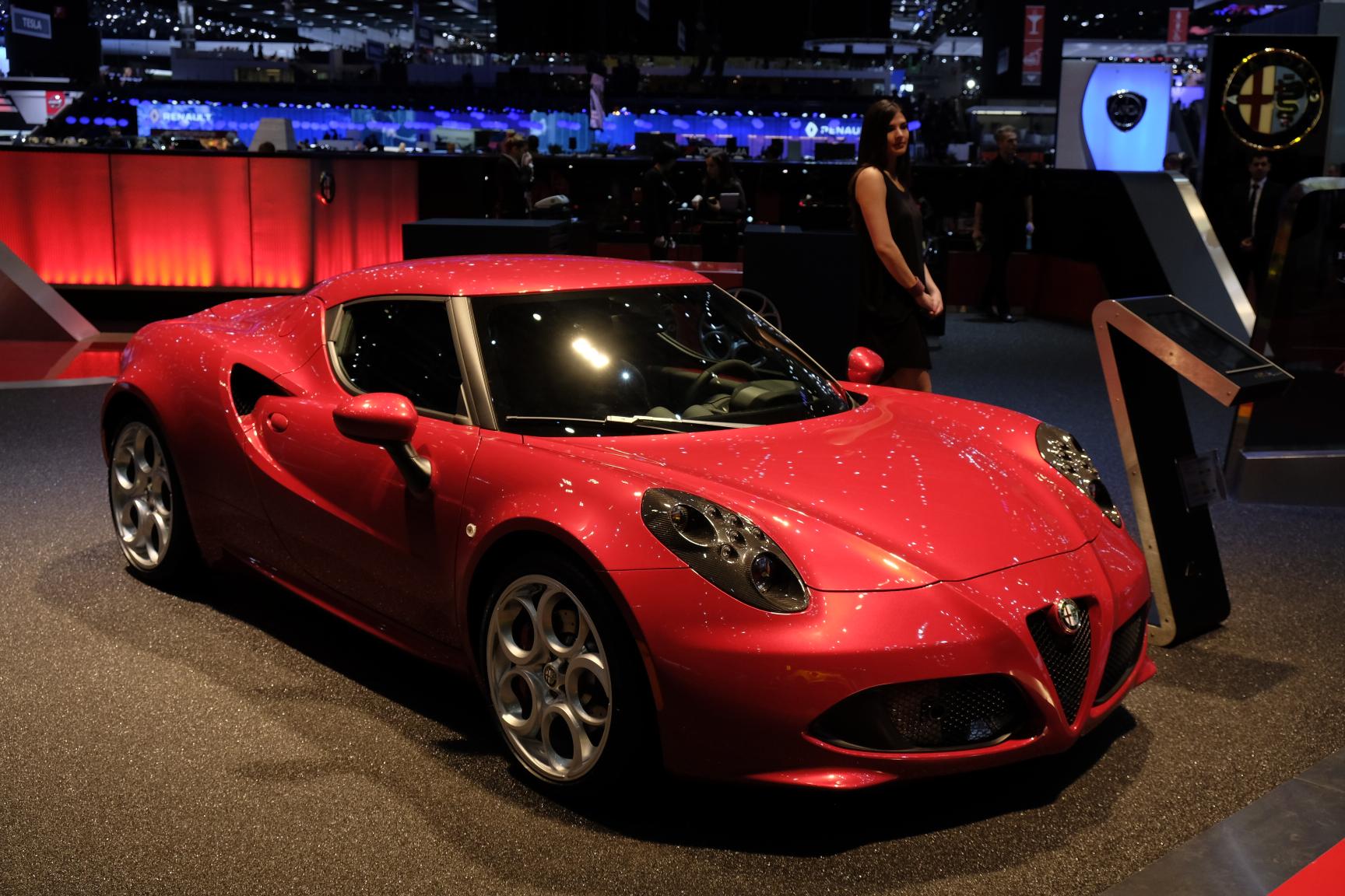 Prijzen Alfa Romeo 4C Spider beginnen bij 81.550 euro.