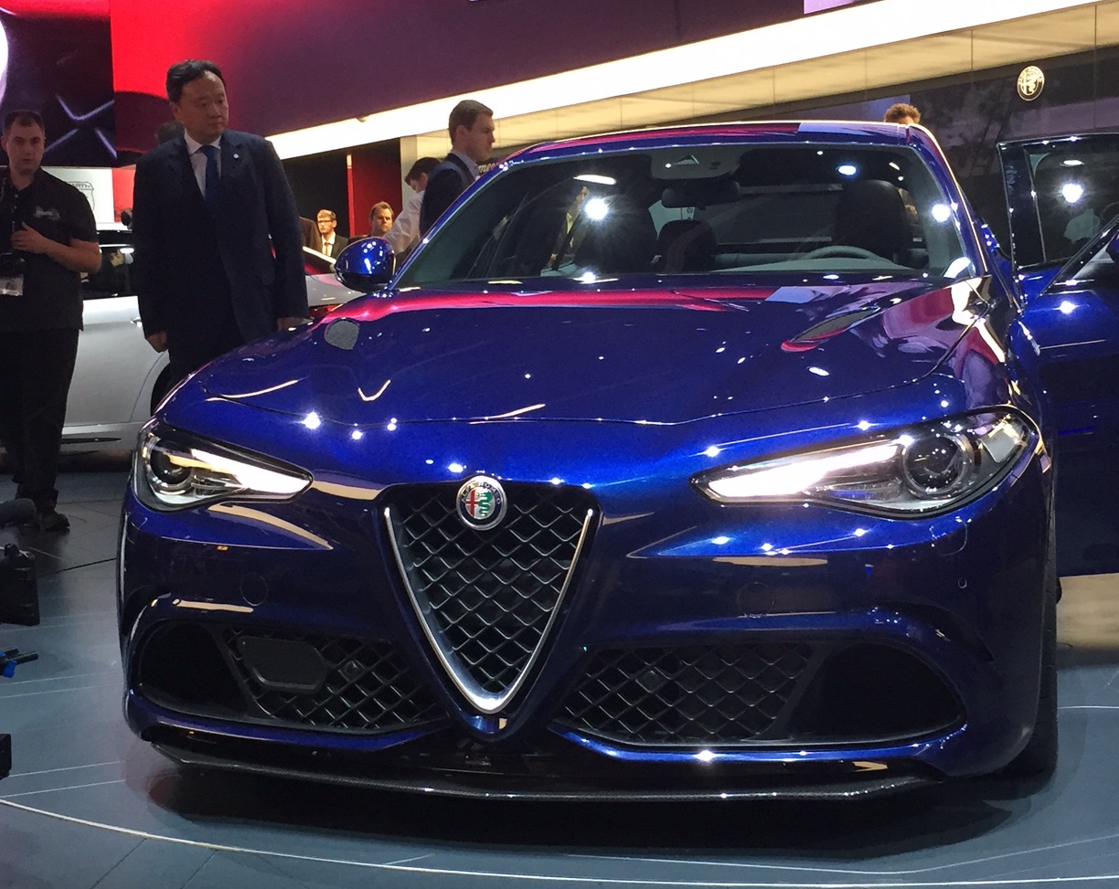 Met de Alfa Romeo Giulia brengen de Italianen het merk weer tot leven. De Giulia Quadrifoglio is het opwarmertje, in 2016 opgevolgd door courante leaseversies.