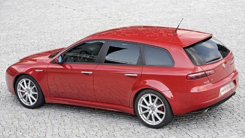 De opgeleukte 159 heeft eindelijk een prijskaart. Je 159 ziet er door het Ti pakket zeker beter en sneller uit, alleen gaat hij dat niet.