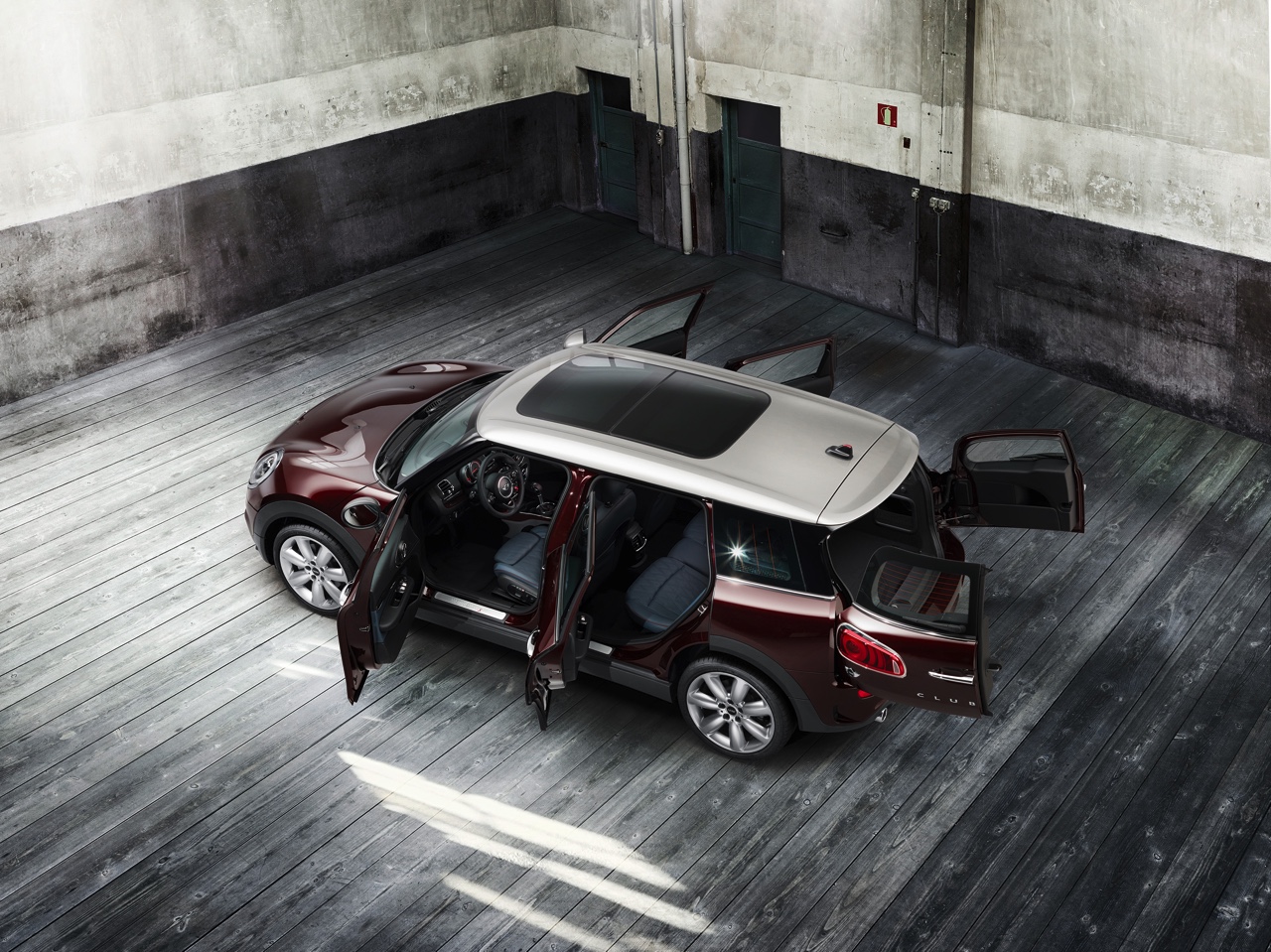 Prijzen en details Mini Clubman bekend. Hij staat vanaf 31 oktober bij de Nederlandse dealer.