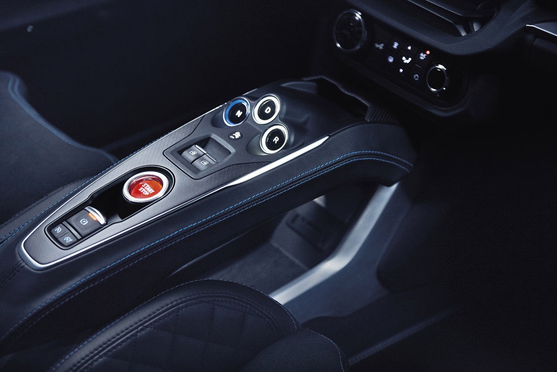 Nu Alpine de nieuwe A110 heeft onthuld op de Autosalon van Genve, weten we eindelijk alles over de wedergeboren klassieker. Behalve dan de Nederlandse prijzen