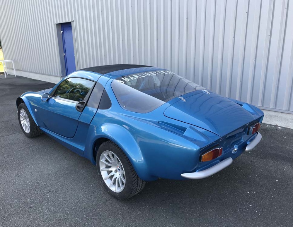 In Frankrijk kan een Smart roadster worden omgebouwd tot een Alpine A110 Berlinette.
