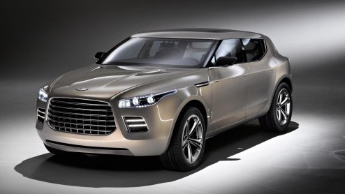 Aston Martin-topman Ulrich Bez hoopt op een verregaande samenwerking met Daimler.Zo zou de Lagonda prima uit de voeten kunnen op het onderstel van de volgende generatie ML-klasse.