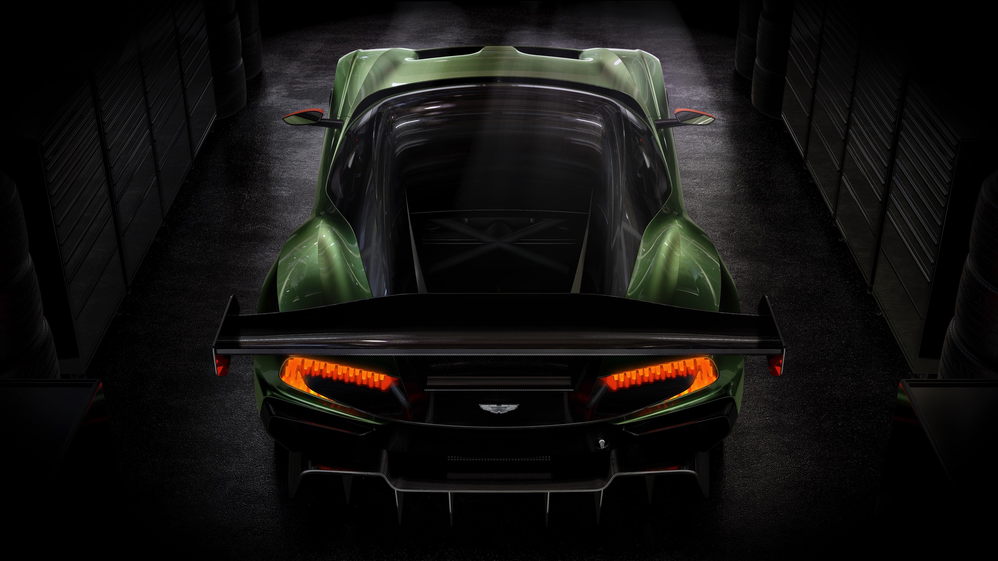 Een carrosserie volledig van carbon, een 7,0 liter V12 met ruim 800 pk en een achterspoiler waarmee een F16 nog aan de grond zou kleven: De nieuwe Aston Martin Vulcan is klaar voor trackdays.