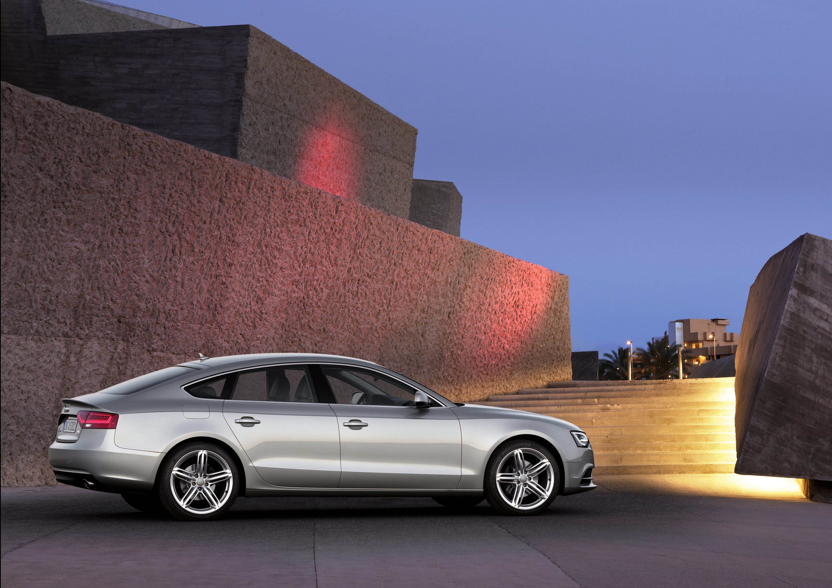 Audi A5 Sportback tijdelijk als Adrenalin uitvoering en voorzien van standaard automaat.