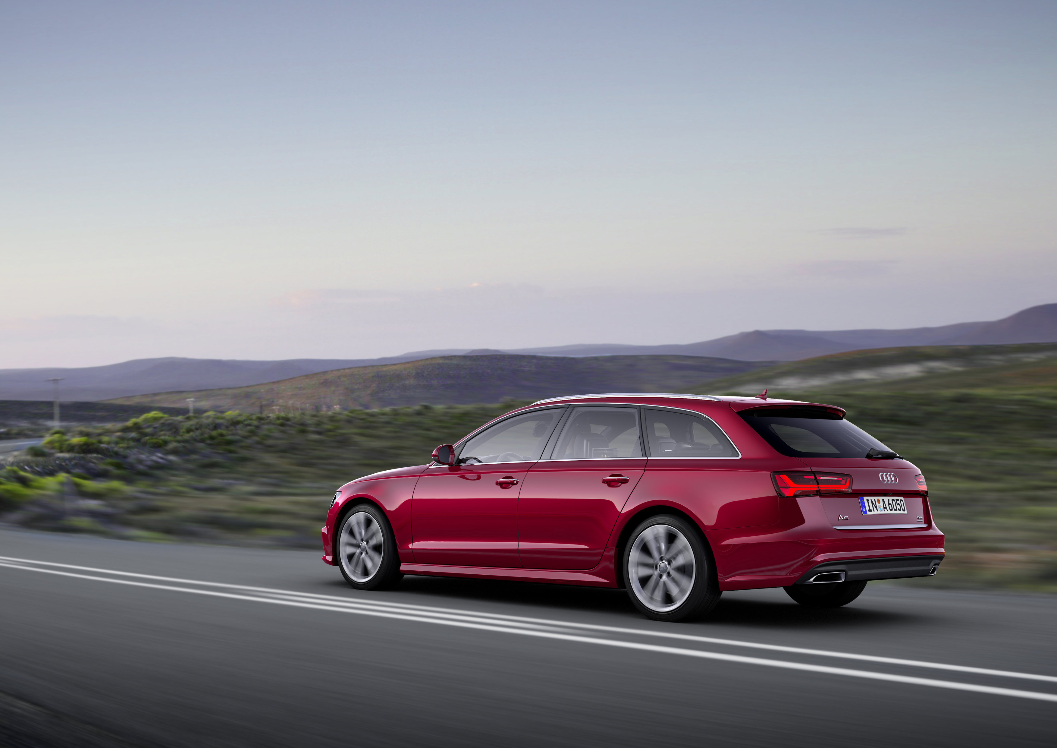 Facelift voor Audi A6 en A7 in de zomer van 2016. De verschillen zijn klein, want naast optische wijzigingen staan de twee modellen op gebied van multimedia en connectiviteit weer op scherp.