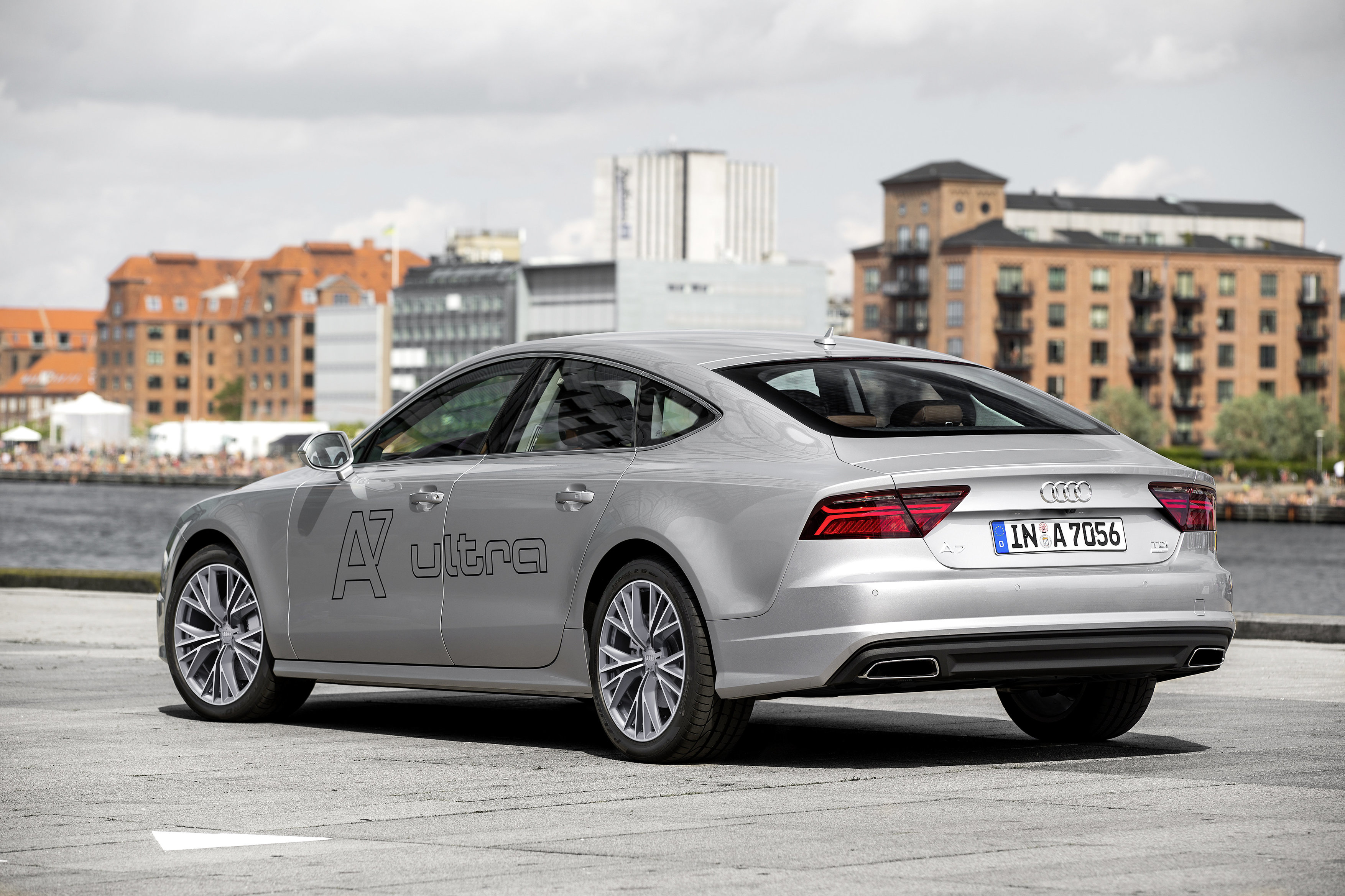 Facelift voor Audi A6 en A7 in de zomer van 2016. De verschillen zijn klein, want naast optische wijzigingen staan de twee modellen op gebied van multimedia en connectiviteit weer op scherp.