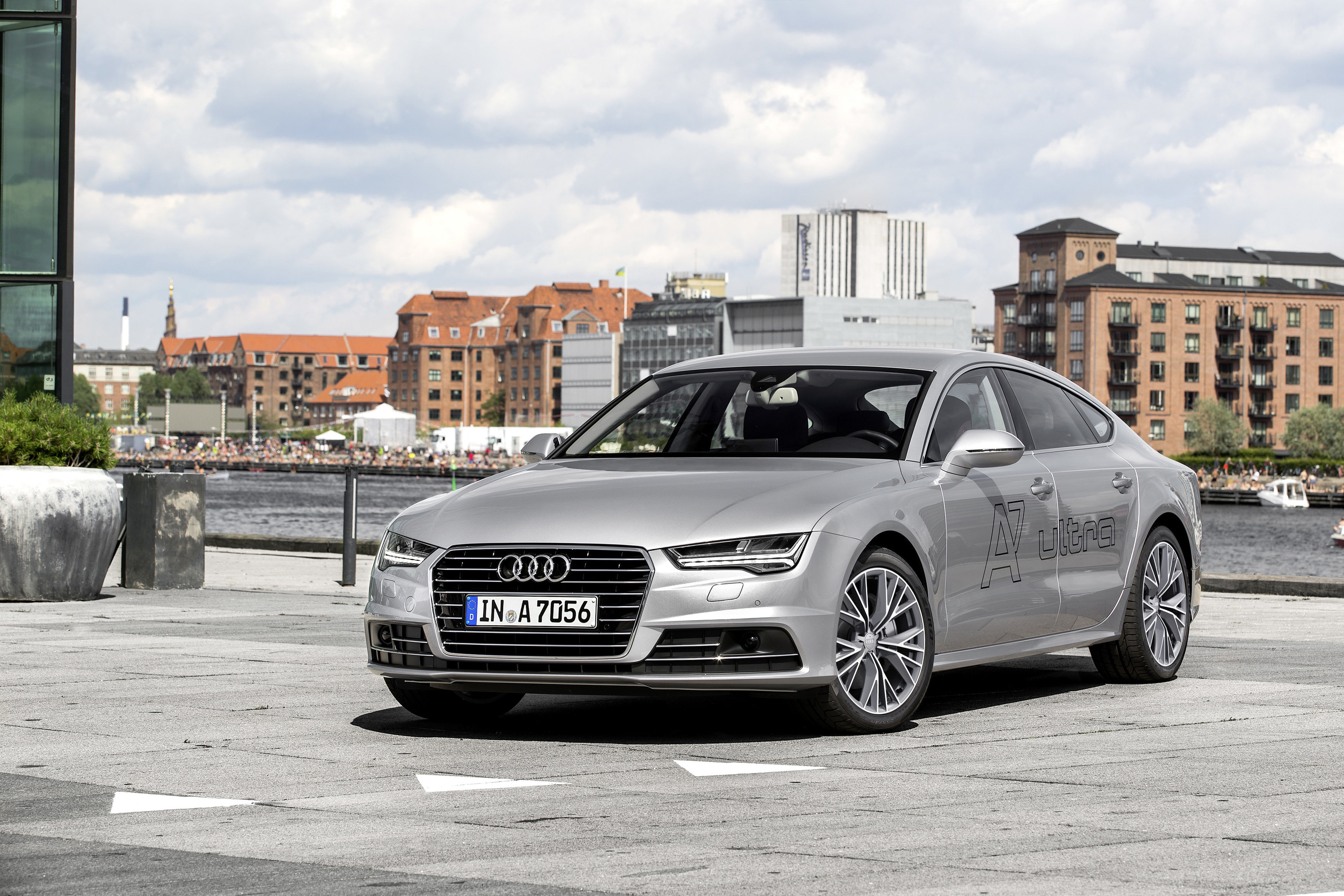 Facelift voor Audi A6 en A7 in de zomer van 2016. De verschillen zijn klein, want naast optische wijzigingen staan de twee modellen op gebied van multimedia en connectiviteit weer op scherp.