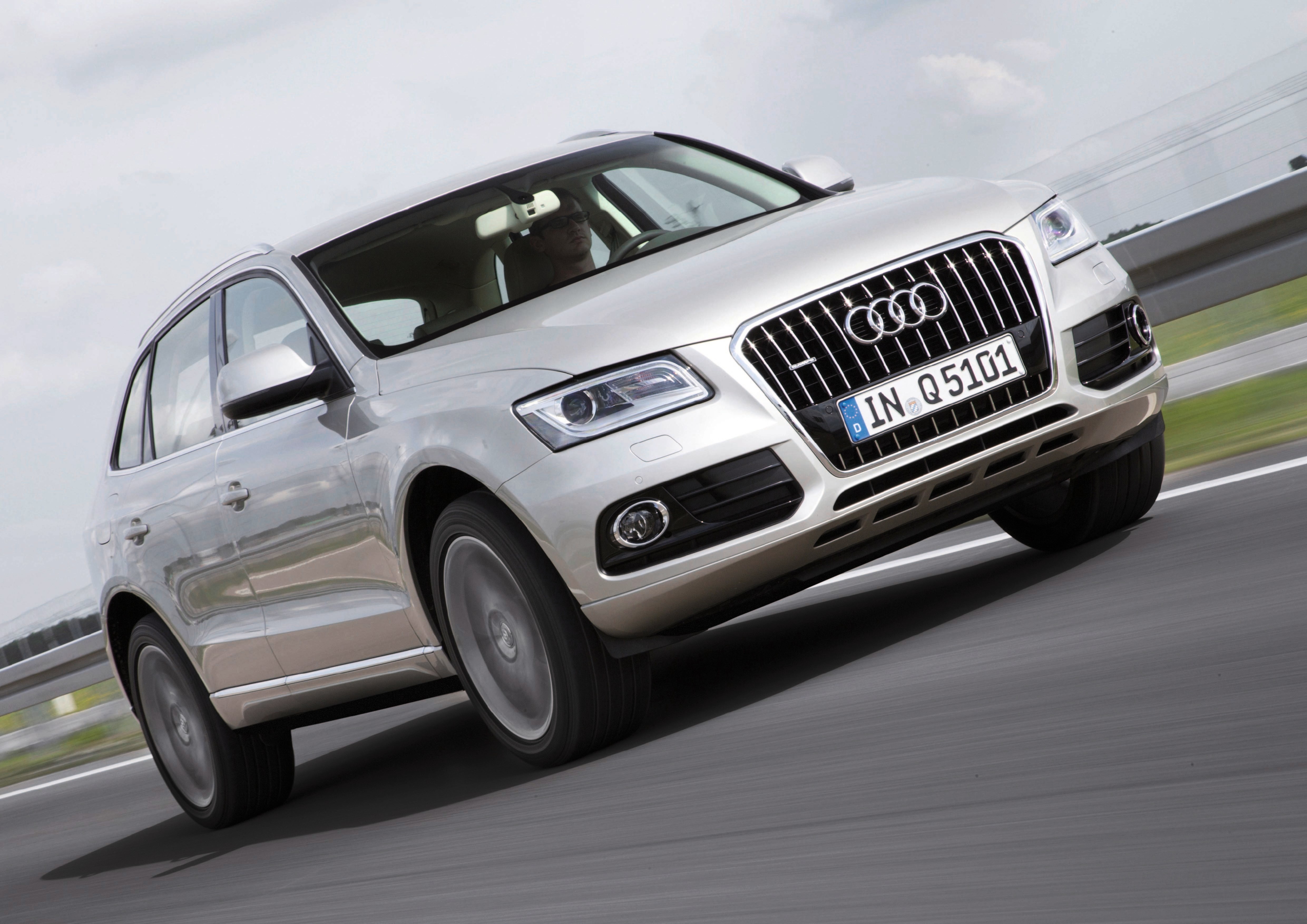 De best verkochte middelgrote SUV in het premium segment ter wereld is de Audi Q5. In Europa heeft de Volvo XC60 deze titel op zijn naam staan.