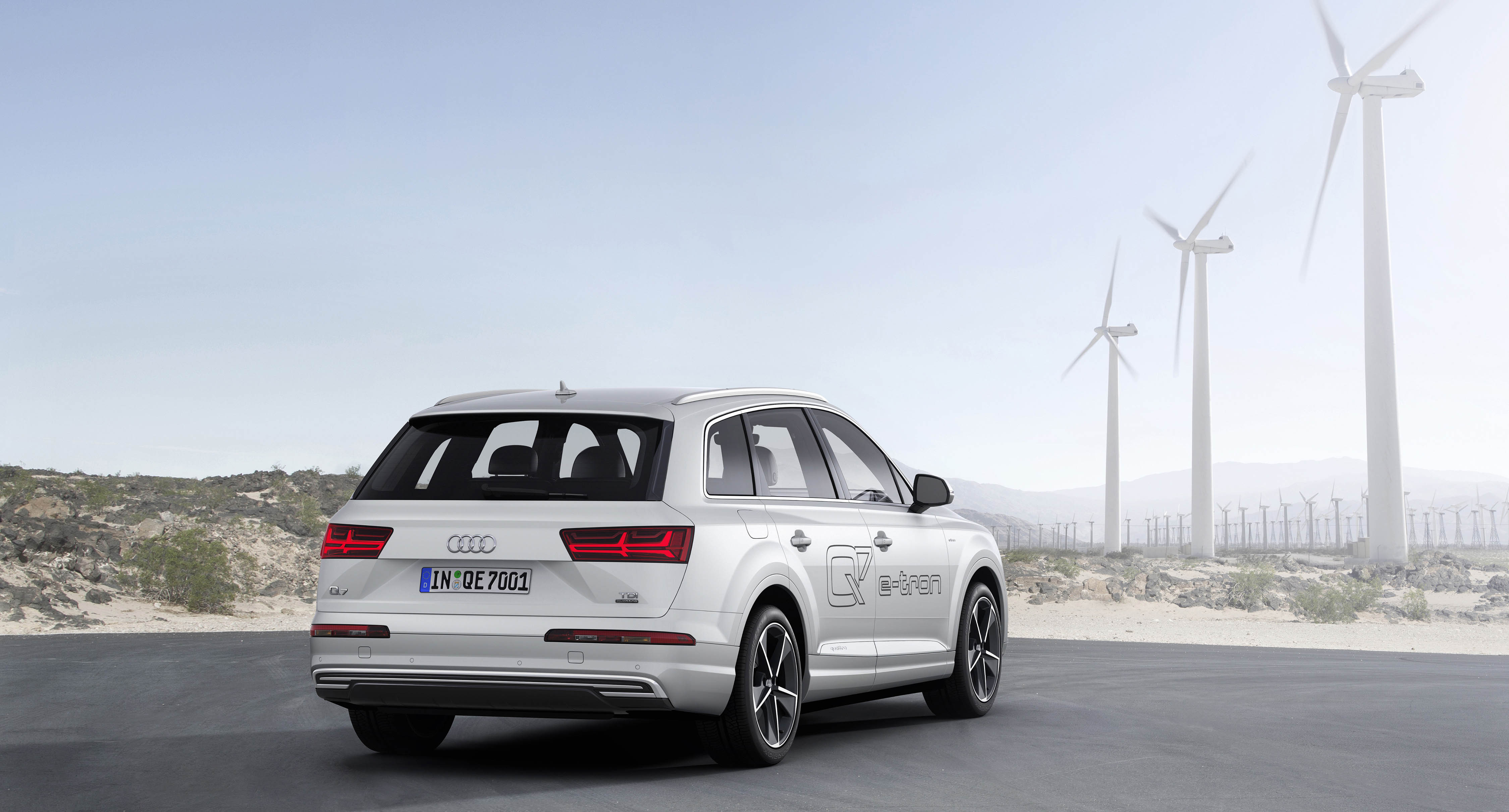 Audi raamt de prijs van de Q7 e-tron op circa 85.000 euro. De plug-in hybride komt in 2016 op de markt met 15% bijtelling.