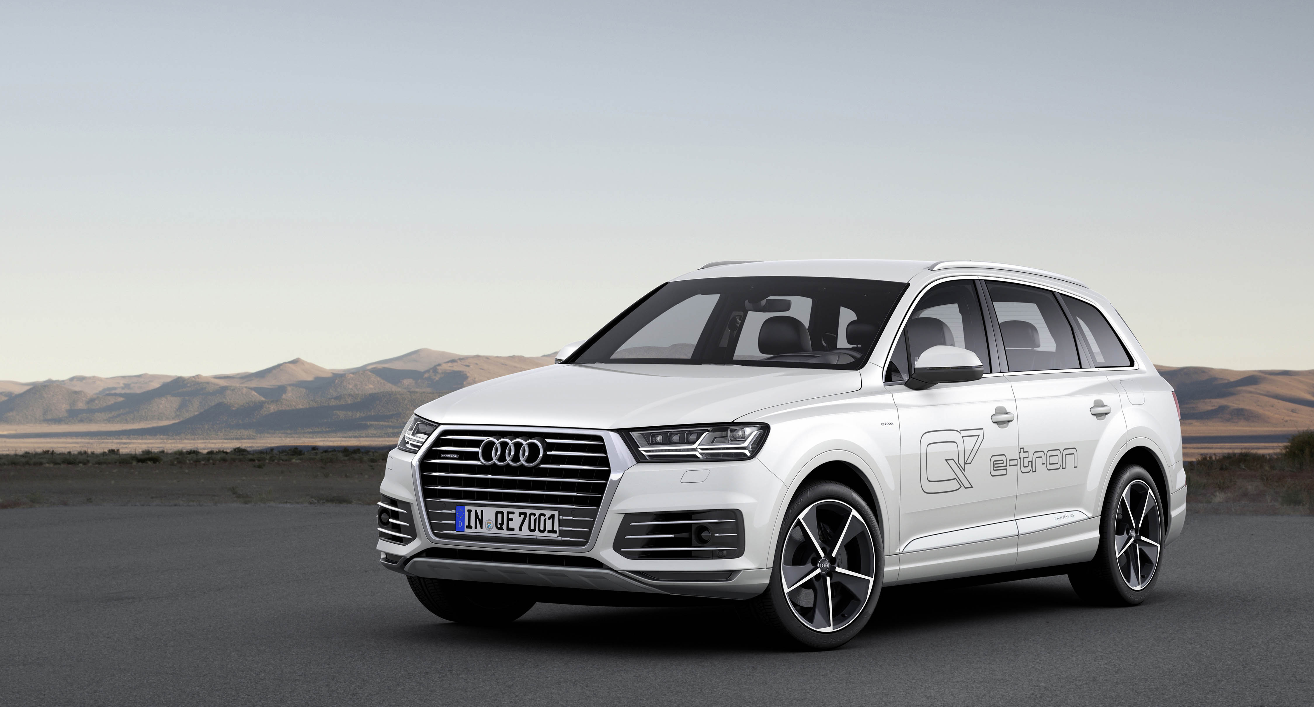Audi raamt de prijs van de Q7 e-tron op circa 85.000 euro. De plug-in hybride komt in 2016 op de markt met 15% bijtelling.