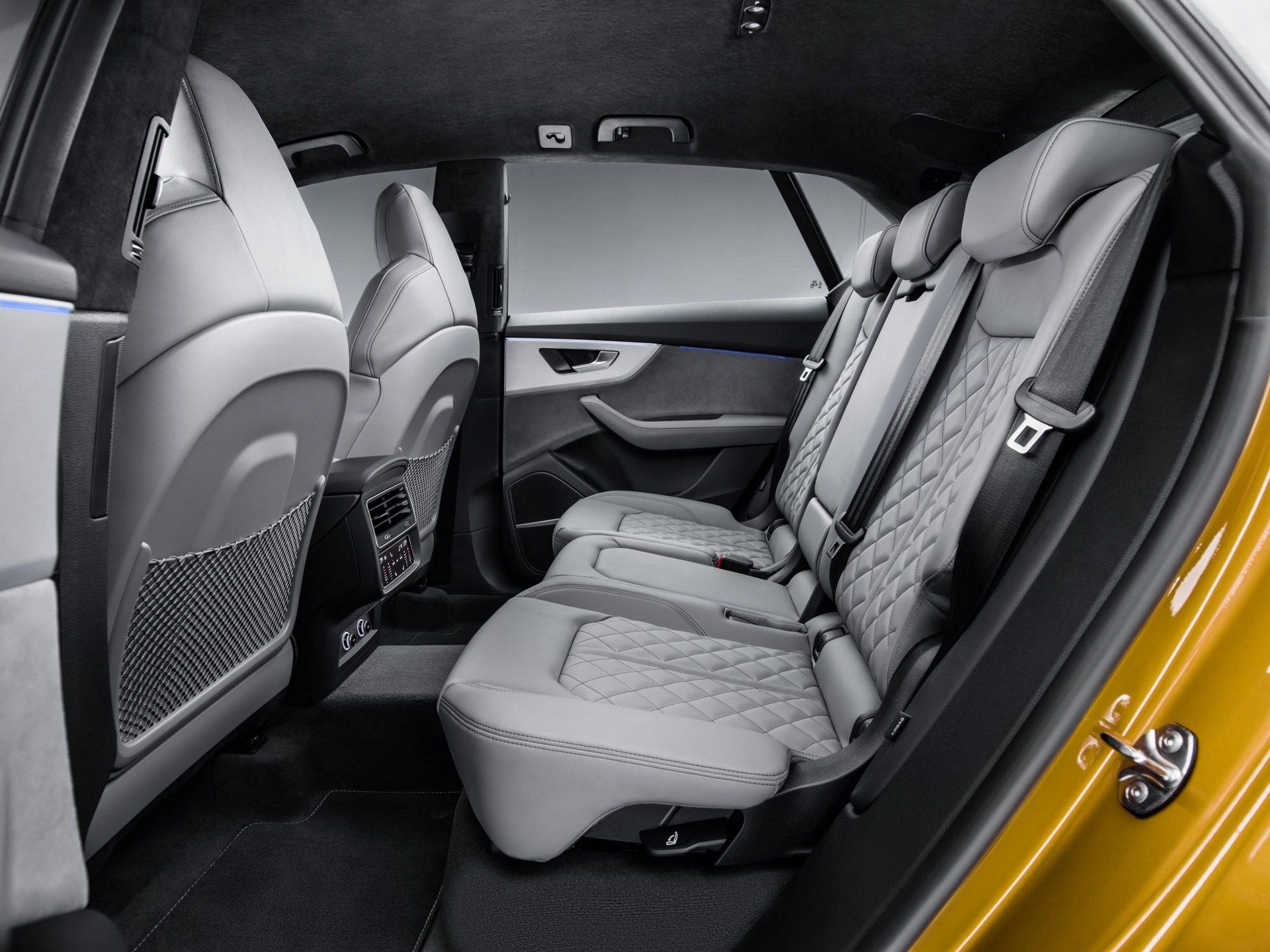 De eerste foto's van de Audi Q8 zijn uitgelekt.