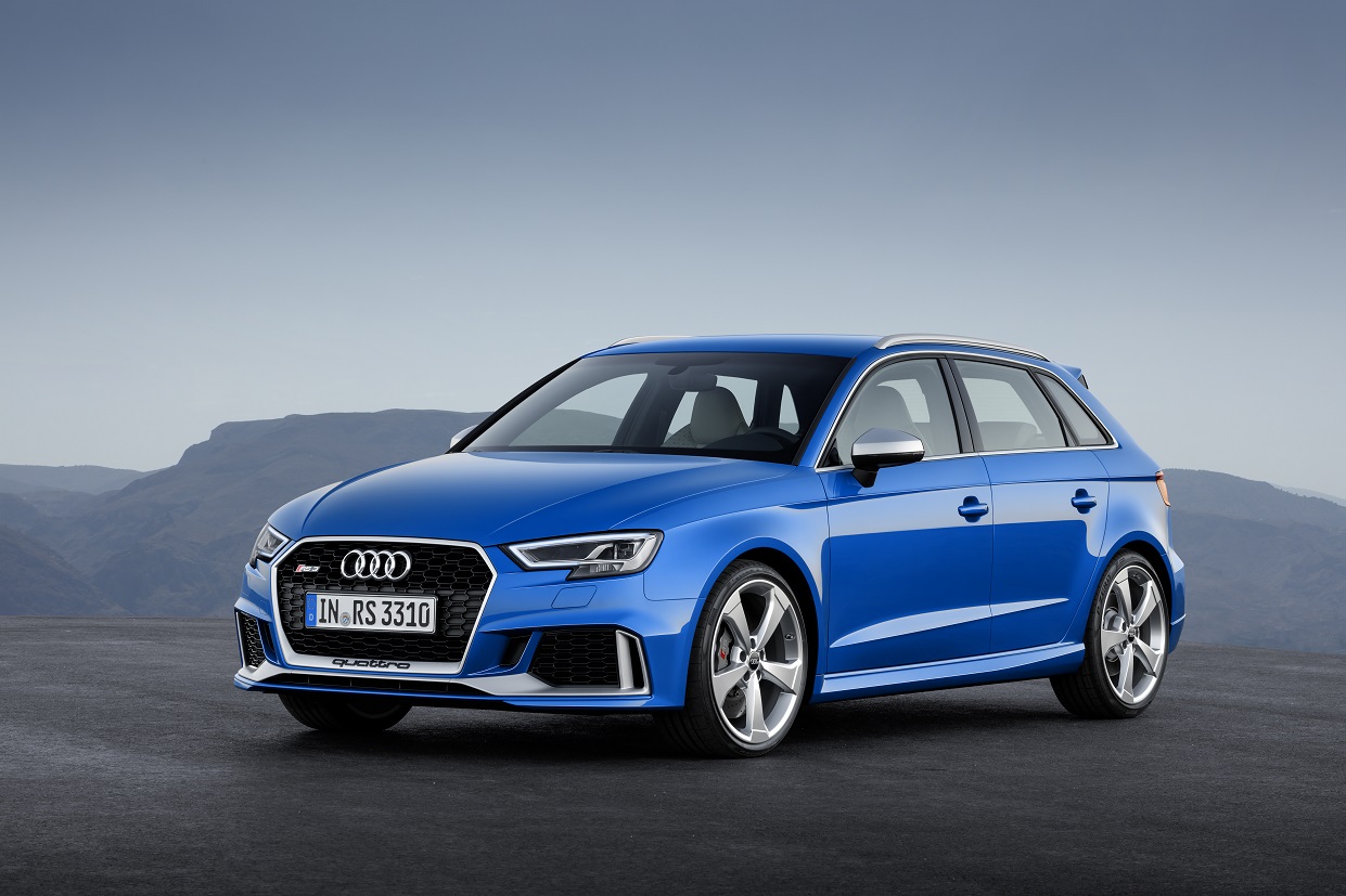 Na de andere Audi A3-modellen is het nu de beurt aan de RS3 Sportback om de facelift te ontvangen. Ook als hatchback is de nieuwe RS3 voorzien van de krachtigste vijfcilindermotor ter wereld.