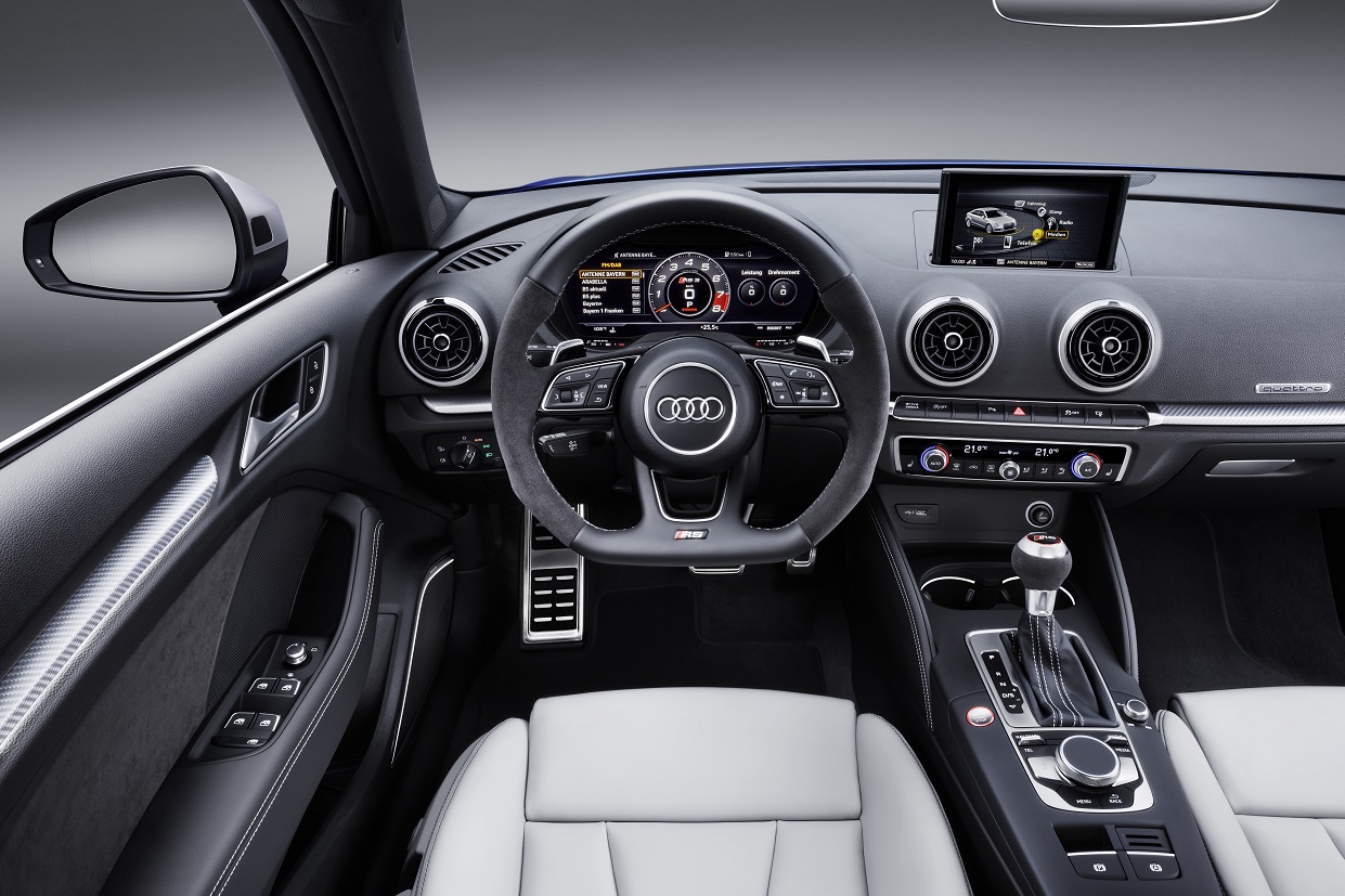 Na de andere Audi A3-modellen is het nu de beurt aan de RS3 Sportback om de facelift te ontvangen. Ook als hatchback is de nieuwe RS3 voorzien van de krachtigste vijfcilindermotor ter wereld.