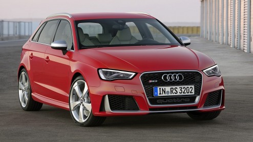 Halverwege volgend jaar komt er een nieuwe Audi RS3, maakt Audi vandaag bekend. Er is geen sprake van downsizing: hij heeft gewoon weer een dikke vijfcilinder.