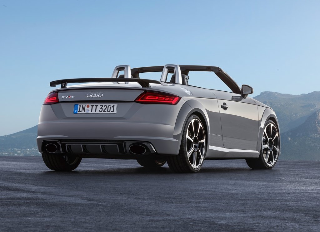 De Audi TT RS heeft nu een prijskaartje gekregen.