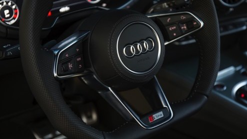 Rijtest nieuwe Audi TT 2.0 TFSI en 2.0 TDI met 20% bijtelling. Eind 2014 staat hij in de showroom: gemener, lichter en voorzien van een prachtig interieur.
