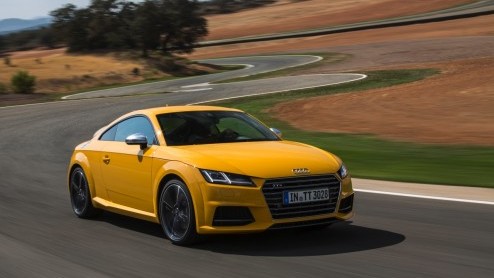 Rijtest nieuwe Audi TT 2.0 TFSI en 2.0 TDI met 20% bijtelling. Eind 2014 staat hij in de showroom: gemener, lichter en voorzien van een prachtig interieur.
