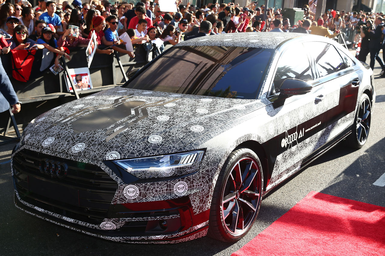 Audi heeft een gecoufleerde nieuwe A8 laten zien tijdens de Hollywood-premire van de film Spiderman.