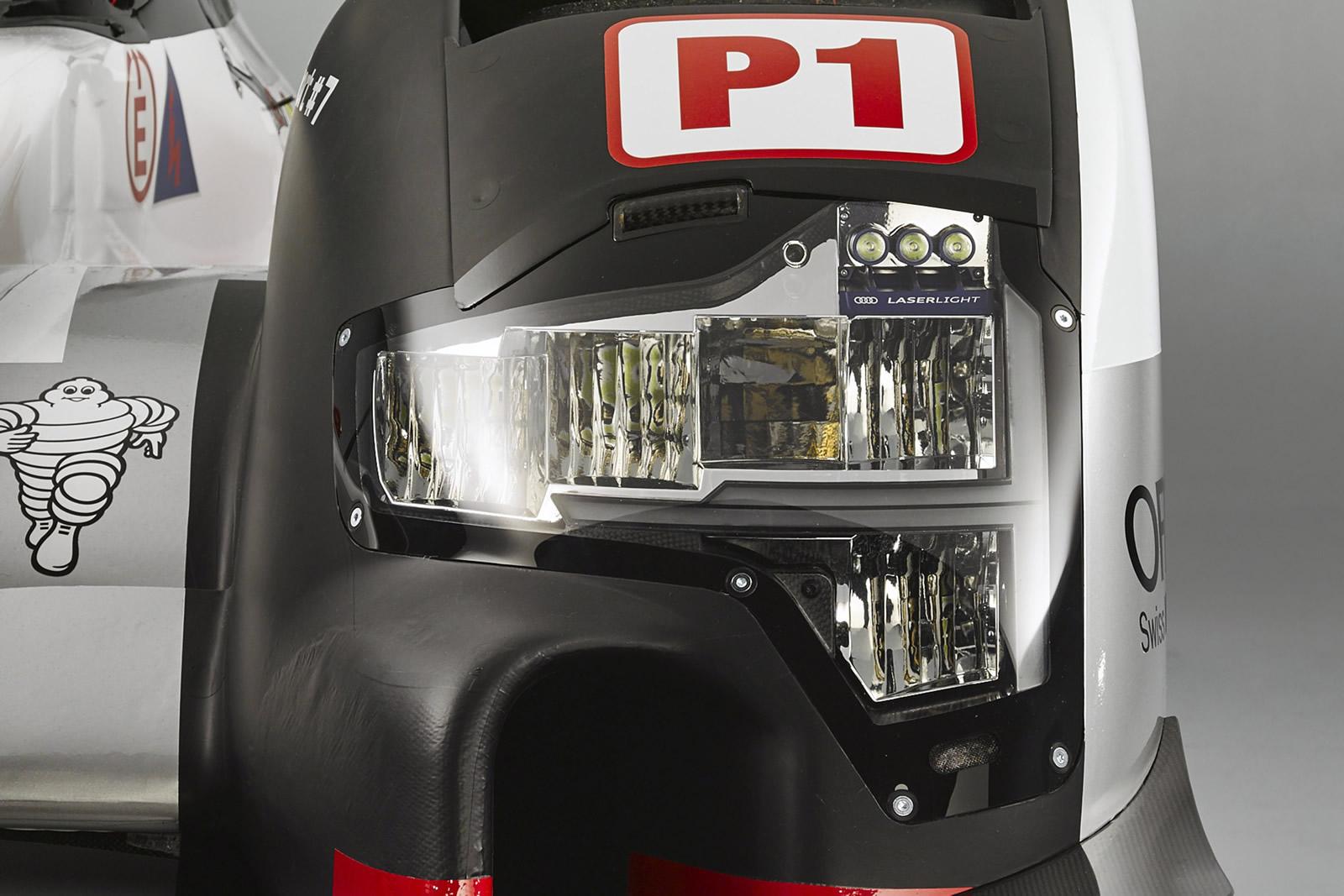 Het belooft een spannende editie van de 24 uur van Le Mans te worden. Audi, Toyota en Porsche zetten allemaal in op de winst. Audi presenteert nu als eerste de nieuwe racewagen, de R18 e-tron quattro.
