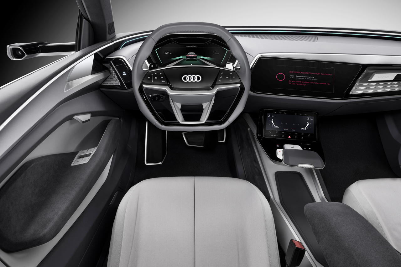 Audi borduurt met de Elaine voort op de elektrische e-tron Sportback Concept door deze nu autonoom te laten rijden.