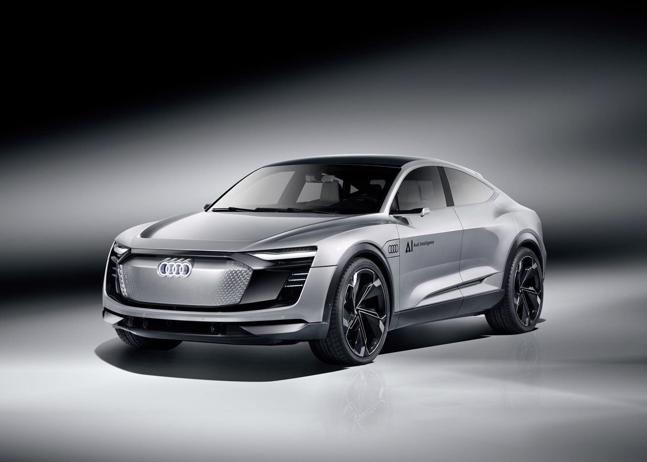 Audi borduurt met de Elaine voort op de elektrische e-tron Sportback Concept door deze nu autonoom te laten rijden.