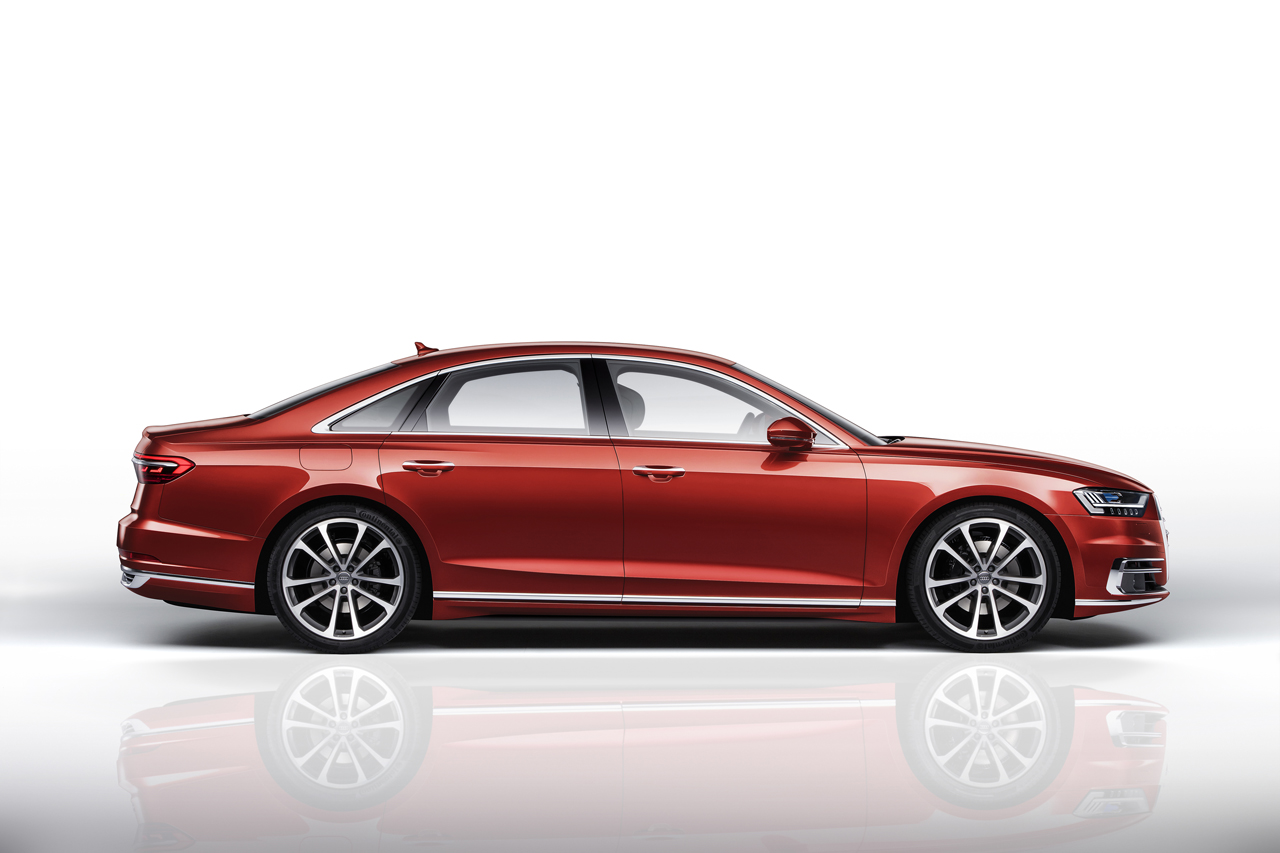 Audi lanceert de nieuwe 5,13 meter lange A8 op de komende IAA en zet de auto medio december in de showroom.