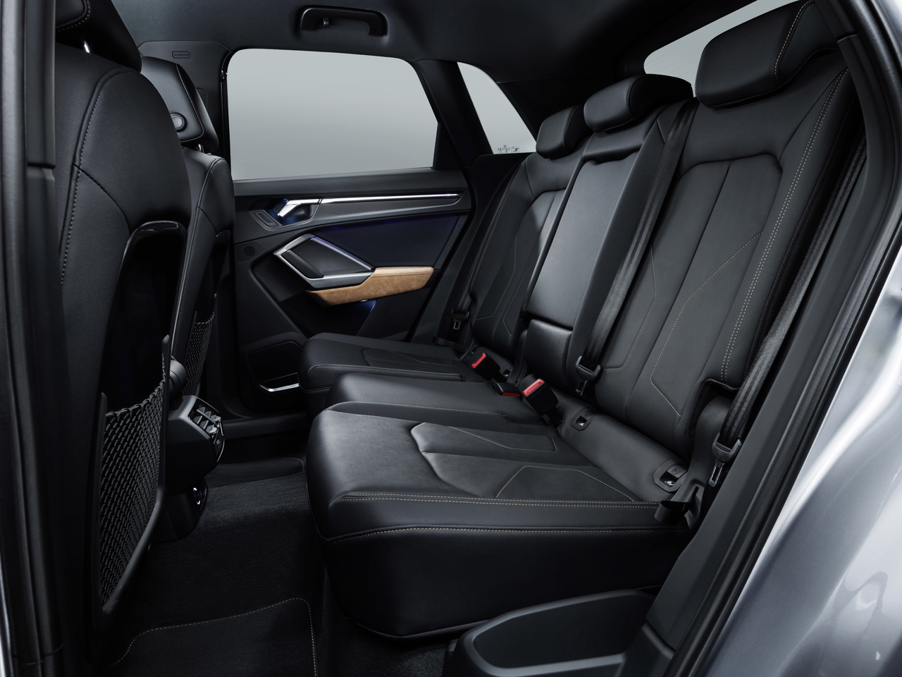 De tweede generatie Audi Q3 is een stuk groter dan zijn voorganger.