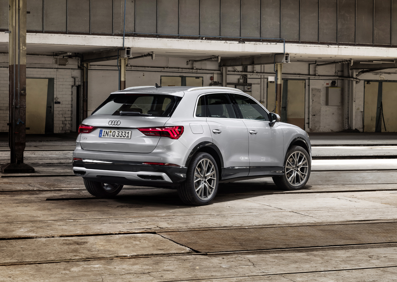 De tweede generatie Audi Q3 is een stuk groter dan zijn voorganger.