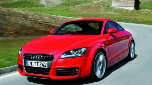 Bij de eerste fotos hielden we ons hart eigenlijk een beetje vast, maar die vrees bleek geheel ongegrond. De nieuwe Audi TT is in het echt veel mooier dan op een plaatje. En hij heeft nog meer verass