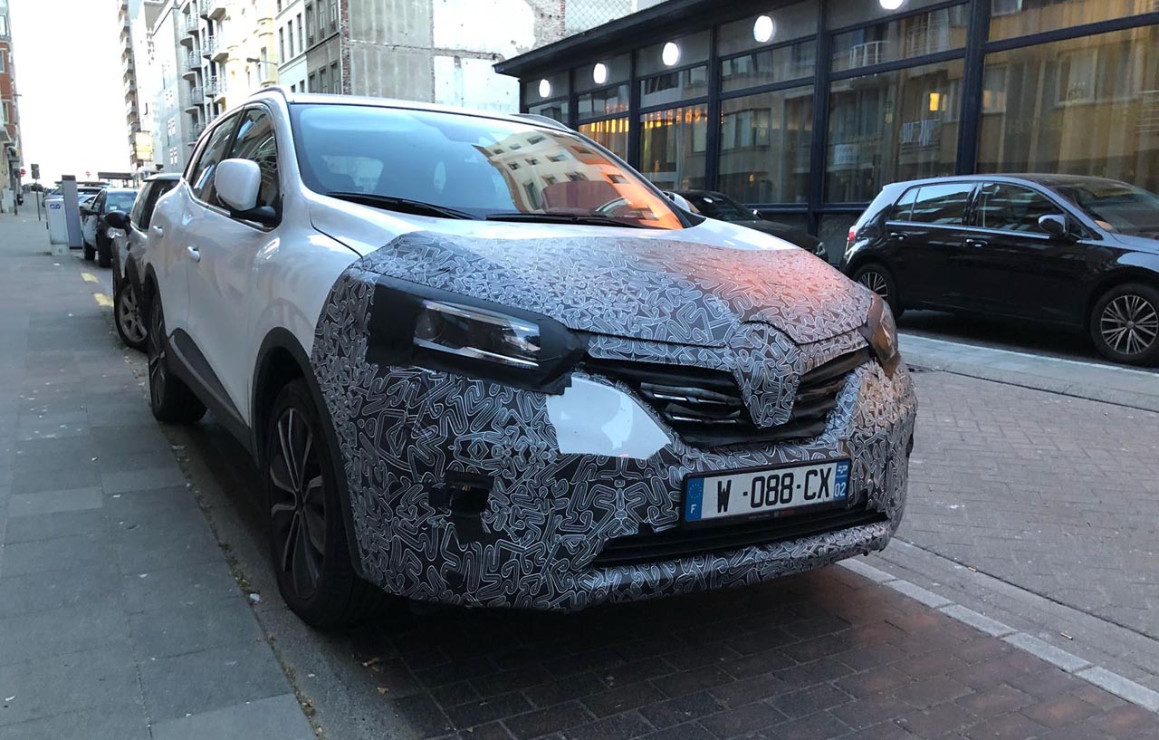 Renault geeft de Kadjar een facelift en toont deze begin oktober in Parijs.