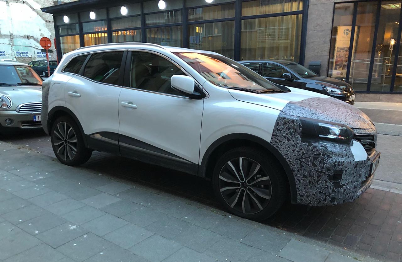 Renault geeft de Kadjar een facelift en toont deze begin oktober in Parijs.