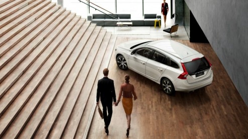 Waar moet je op letten bij het afsluiten van een autofinanciering? Een auto financieren kan immers op meerdere manieren; op afbetaling, via een lening of financile leasing. We bespreken de opties.