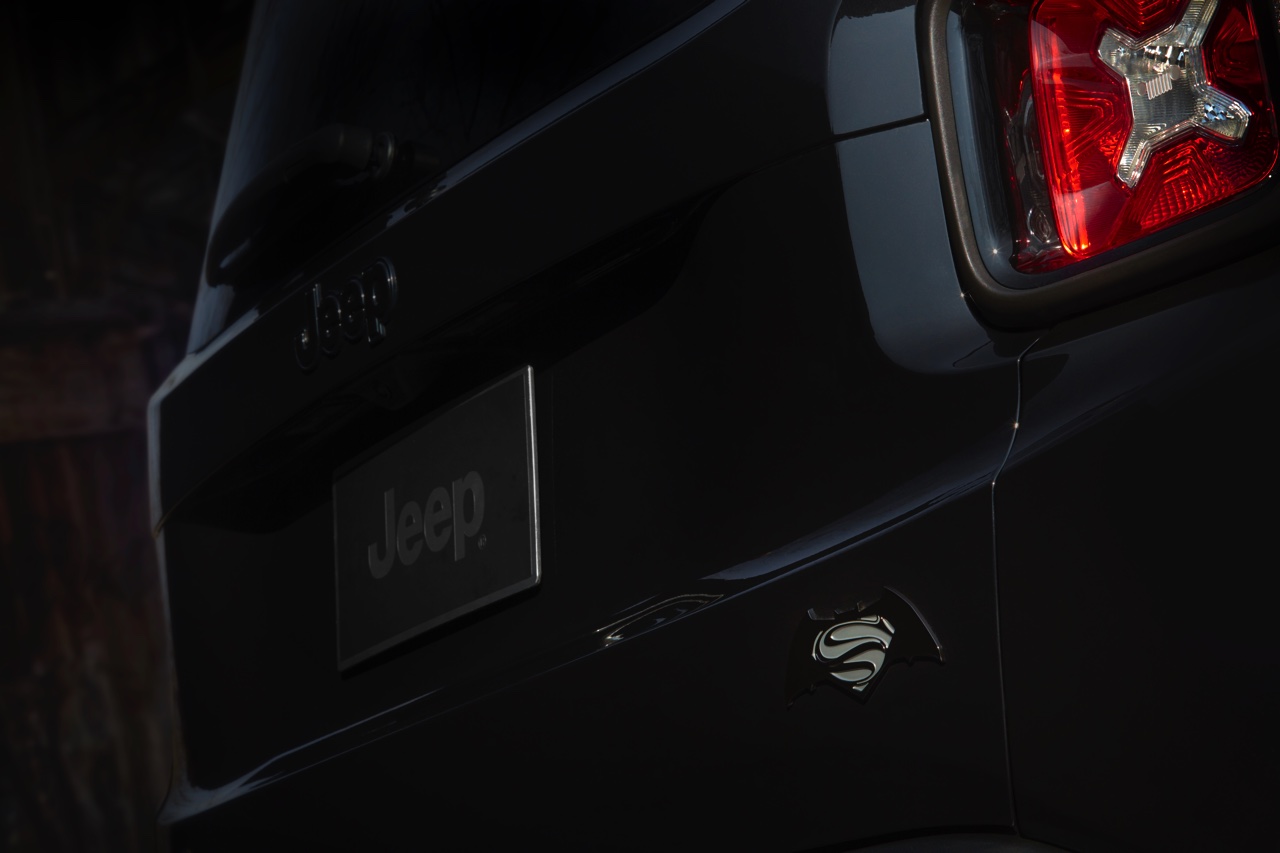 Gratis automaat bij Jeep Renegade 1.4 MultiAir turbo. De Jeep Renegade kan zonder meerprijs rekenen op de zestraps DDCT-automaat met dubbele koppeling.