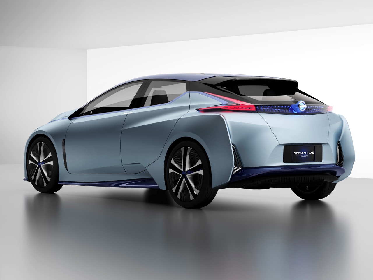 Nissan werkt naar de introductie van de zelfrijdende auto in 2020 met de Nissan IDS Concept op de Tokyo Motor Show 2015.
