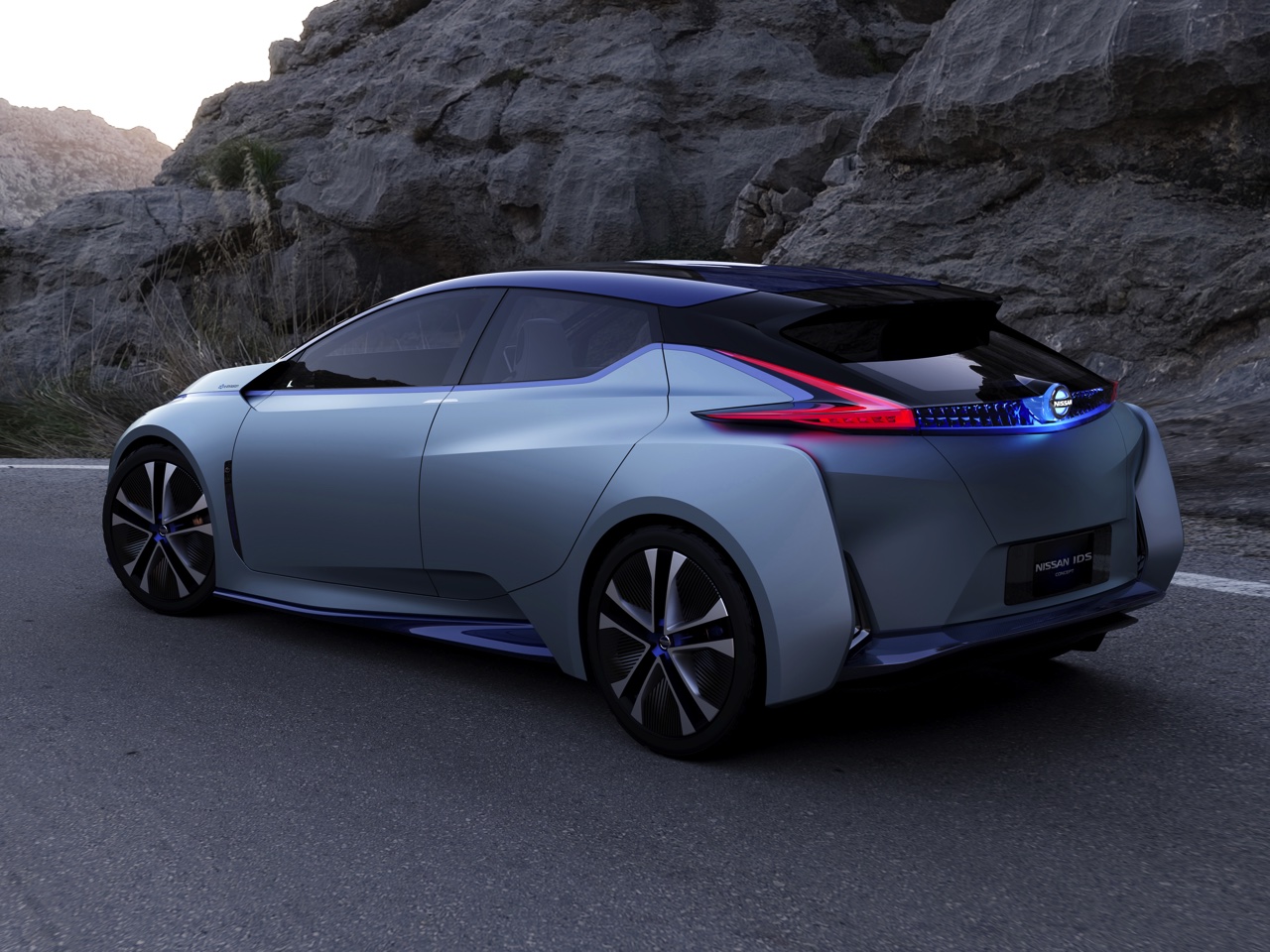Nissan werkt naar de introductie van de zelfrijdende auto in 2020 met de Nissan IDS Concept op de Tokyo Motor Show 2015.