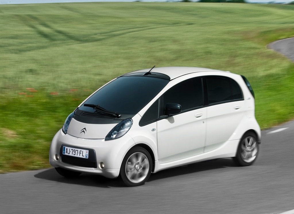 Sommige autos zijn verkooptoppers en andere zijn weer zo populair dat je vergeet dat ze hier geleverd worden. Die autos brengen we hier eens onder de aandacht.