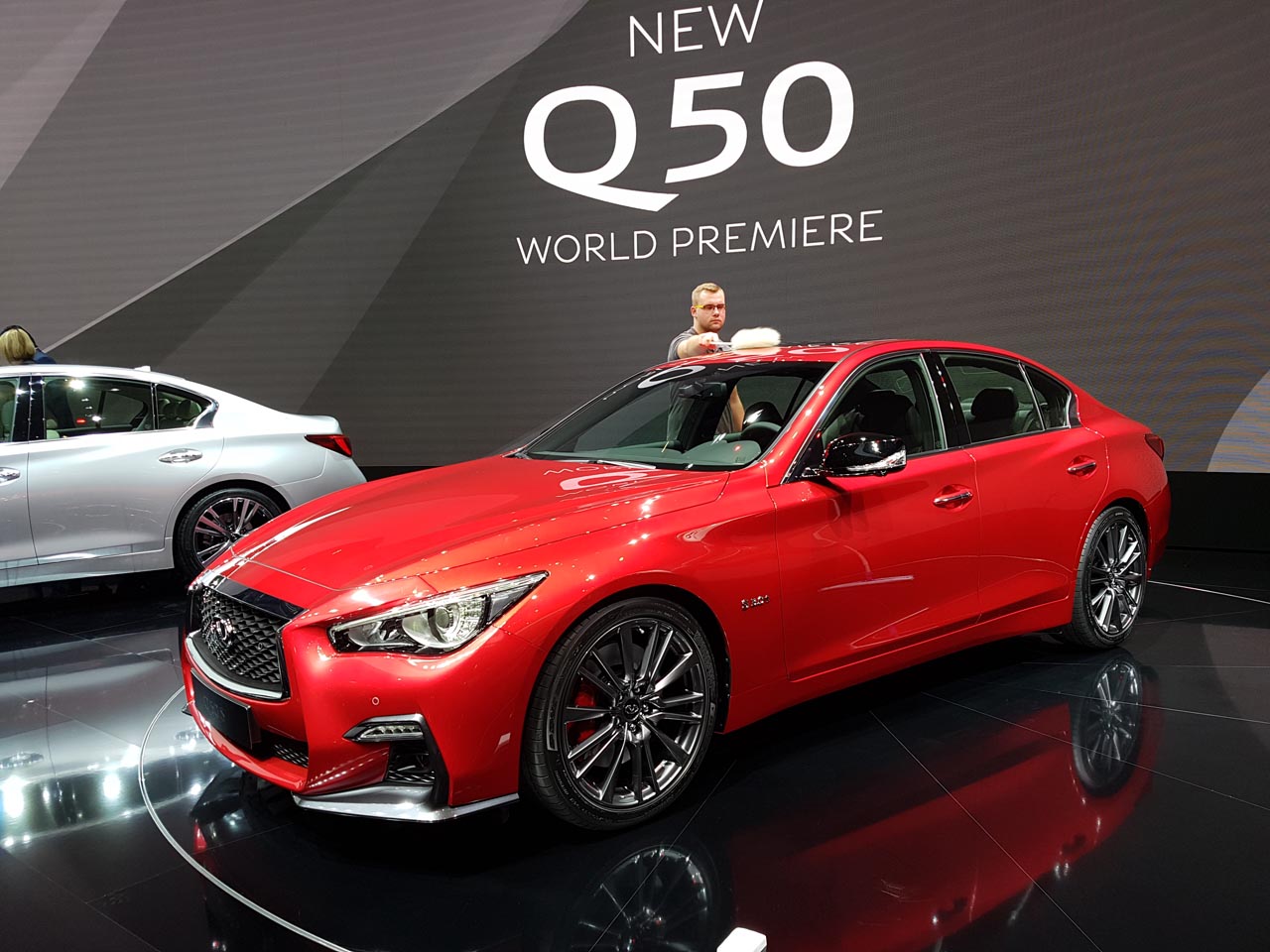 Autovandaag liep rond op de autosalon van Genve 2017 en bracht volop nieuws mee.