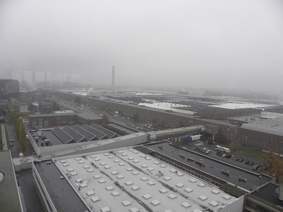 Autostadt is de plek waar de Volkswagen-groep het begrip merkbeleving tot uiting brengt. Wij namen er een kijkje en zochten uit of het alleen voor VAG-liefhebbers is of dat iedereen geweest moet zijn.