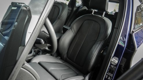 Autotest BMW 2 Serie Active Tourer met de 218d dieselmotor uitvoering en 20% bijtelling. De eerste MPV met voorwielaandrijving als BMW