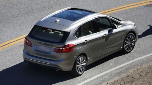 Zie hier de eerste beelden van de BMW 2 Serie Active Tourer zonder enige vorm van camouflage. De auto, die in eerste instantie als 1 Serie GT door het leven ging, debuteert op de NAIAS in Detroit.