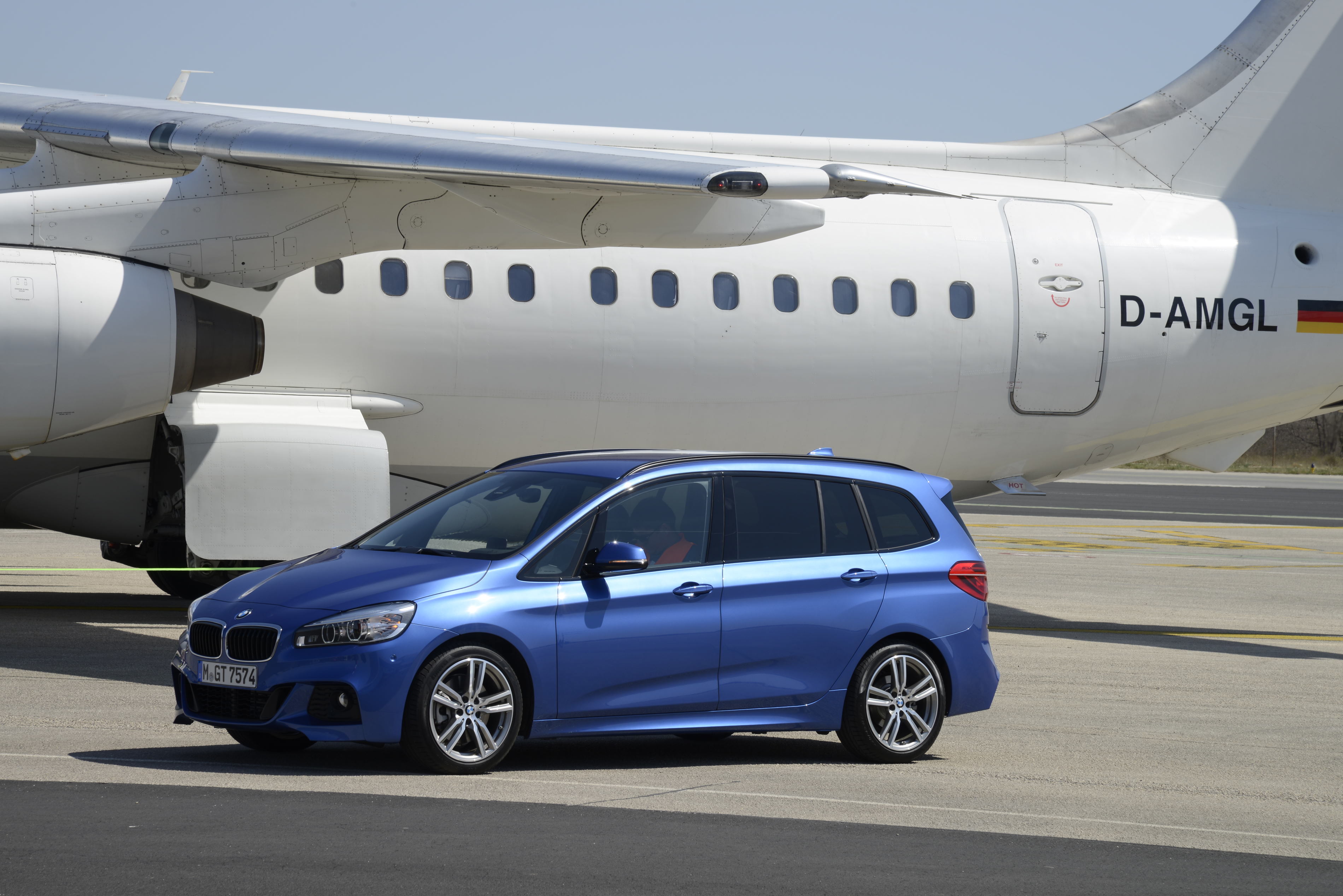 BMW 2 Serie Gran Tourer nu naast 220d xDrive ook als 218d xDrive leverbaar. BMW biedt de MPV nu in twee varianten met vierwielaandrijving aan.