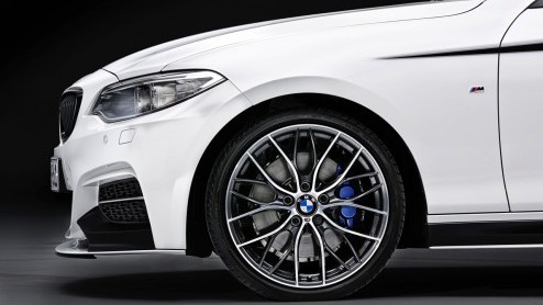BMW M Performance Parts voor BMW 2 Serie pakken carrosserie, ophanging, interieur en aandrijflijn aan.