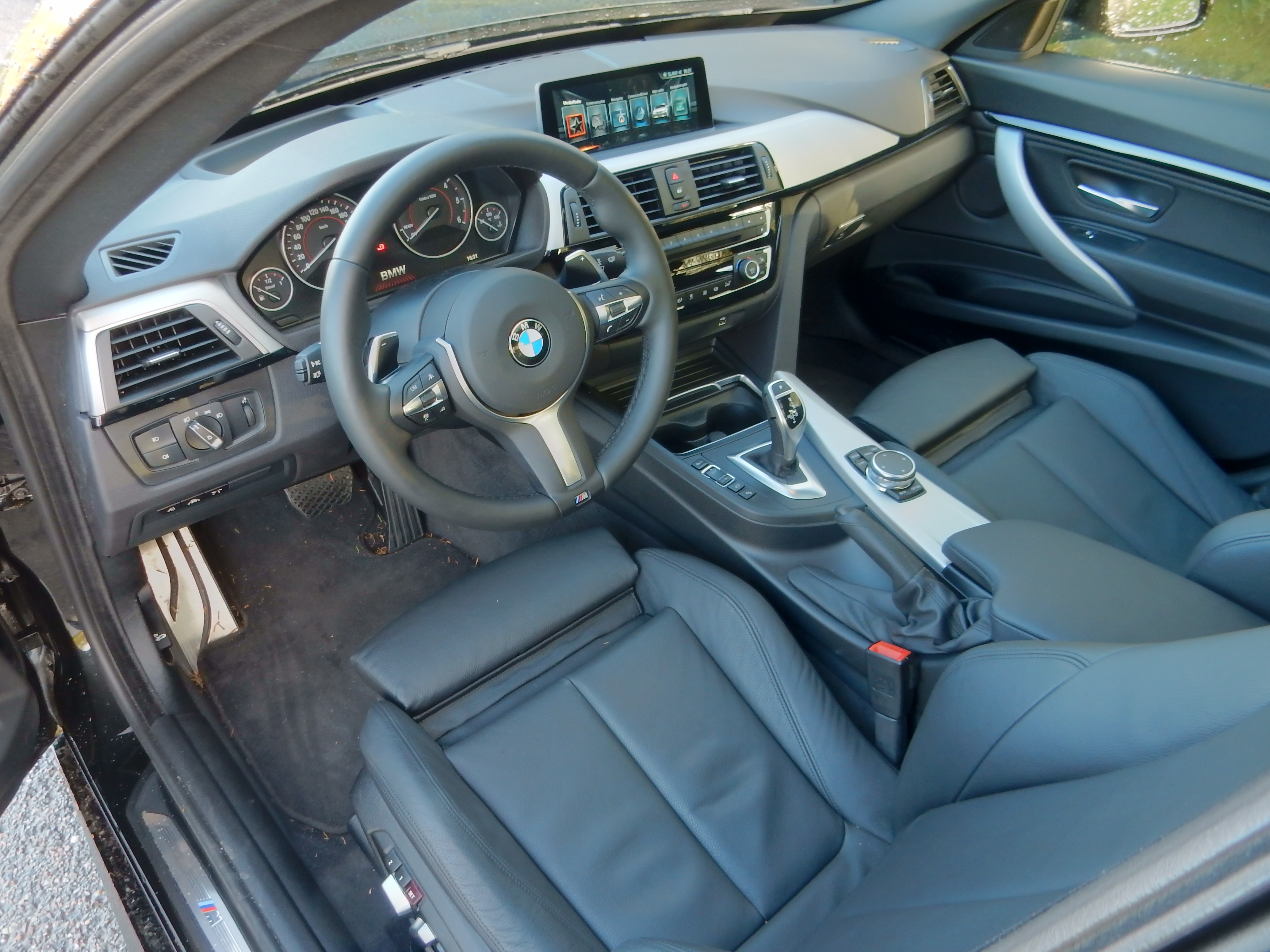 De BMW 3 Serie doet het goed, maar de 3 GT zie je als enige variant niet zo heel vaak rijden. Samen met de andere 3 Serie-modellen heeft hij nu een facelift gehad. Gaat hij nu vaker verkocht worden?