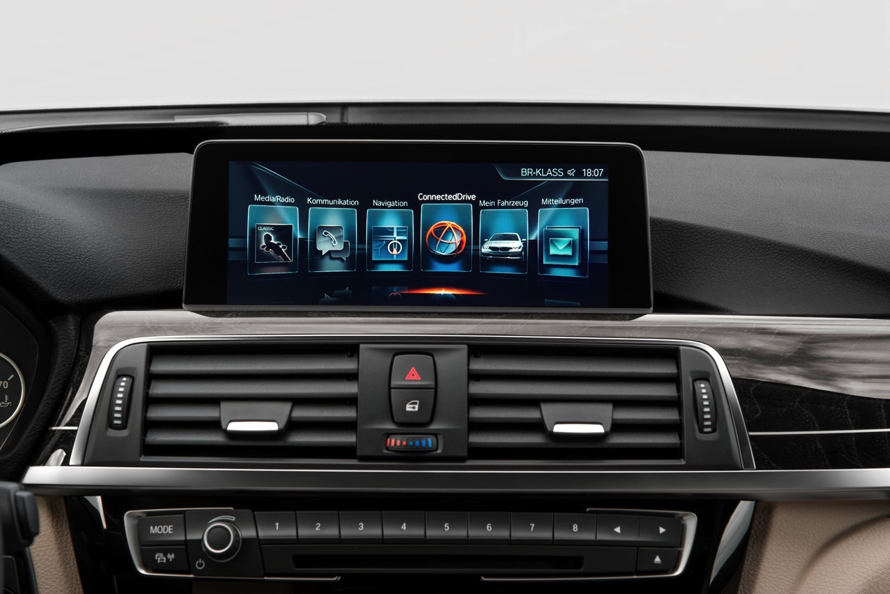 Geen facelift maar update in 2016 voor BMW 3 Serie Gran Turismo met nieuwe motoren, nieuwe BMW Professional navigatie en standaard LED-verlichting.