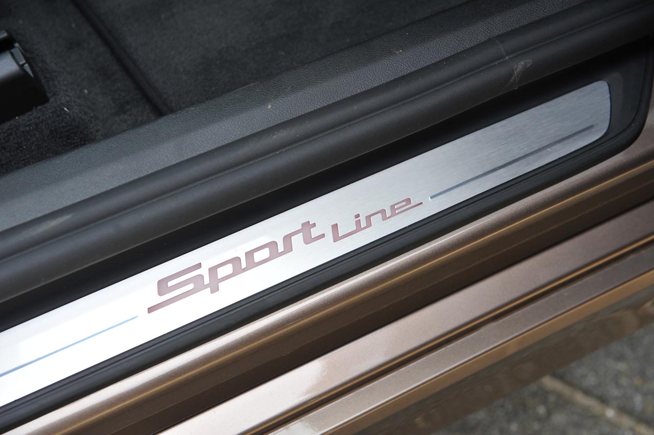 BMW volgt de 5 Gran Turismo op door de 6-serie Gran Turismo die een meer elegant voorkomen heeft.