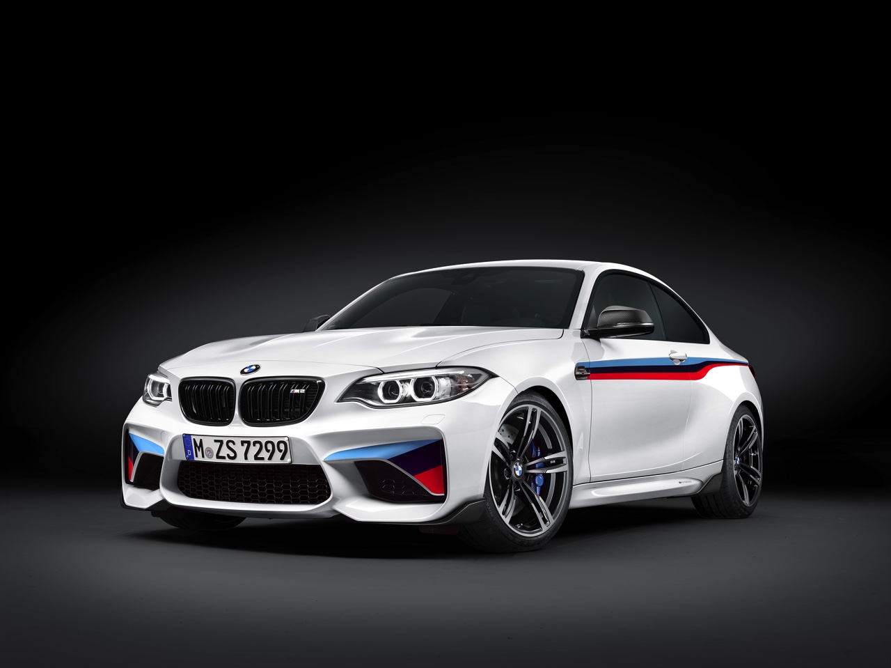 BMW brengt de M2 Coup verder op smaak met deze BMW M Performance Parts.