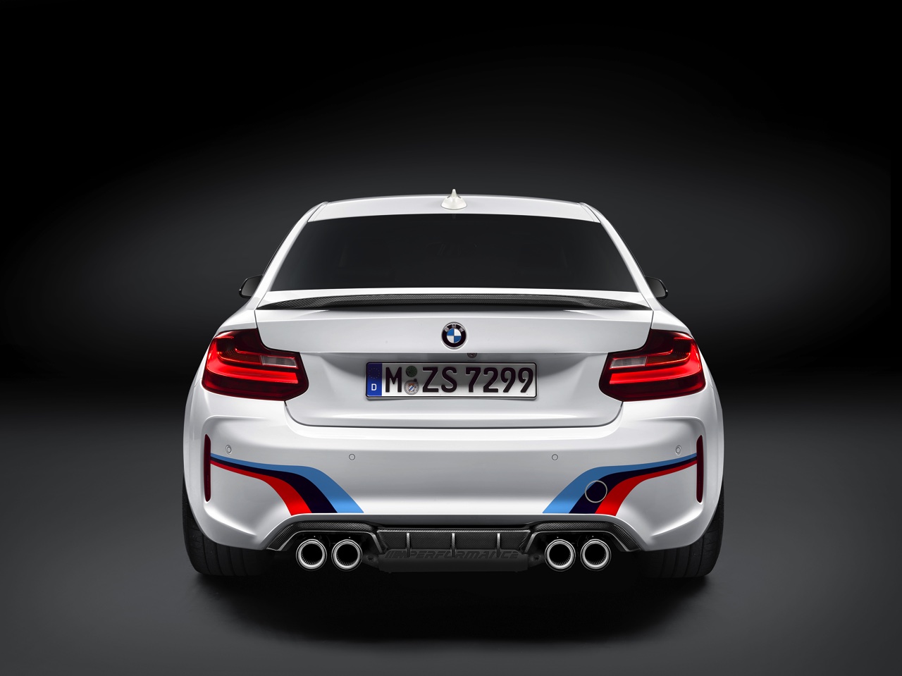 BMW brengt de M2 Coup verder op smaak met deze BMW M Performance Parts.