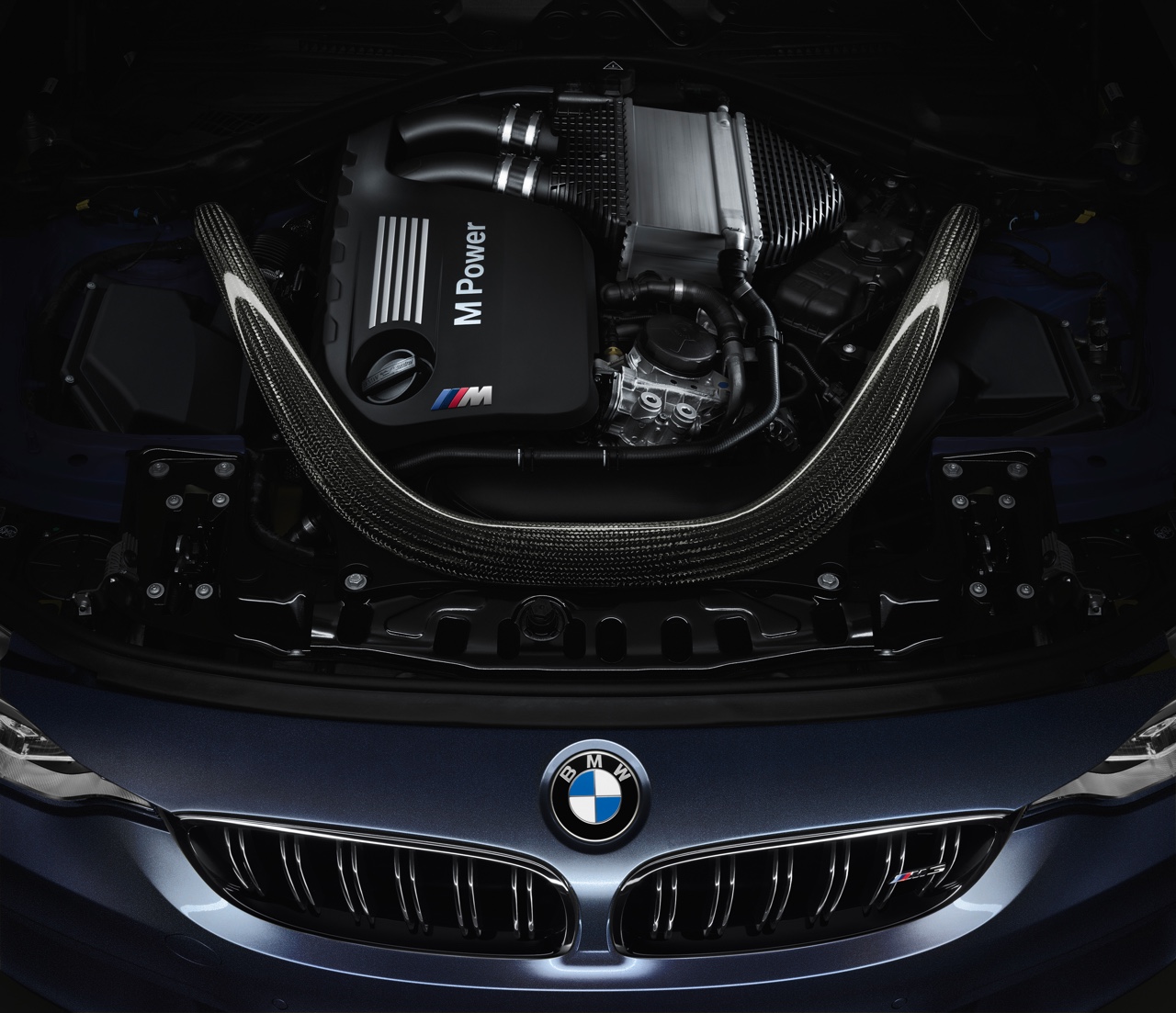 BMW M3 30 Jahre Edition eert het verleden en viert de maatstaf. Er komen 10 exemplaren van de totale oplage a 500 stuks naar Nederland.
